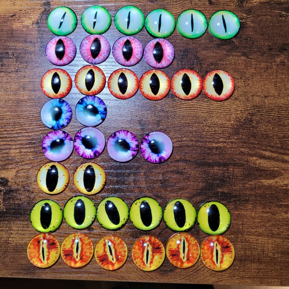 Doll, Lizard, Dragon Glass Eye Cabochons for Pendants - 36 pieces
